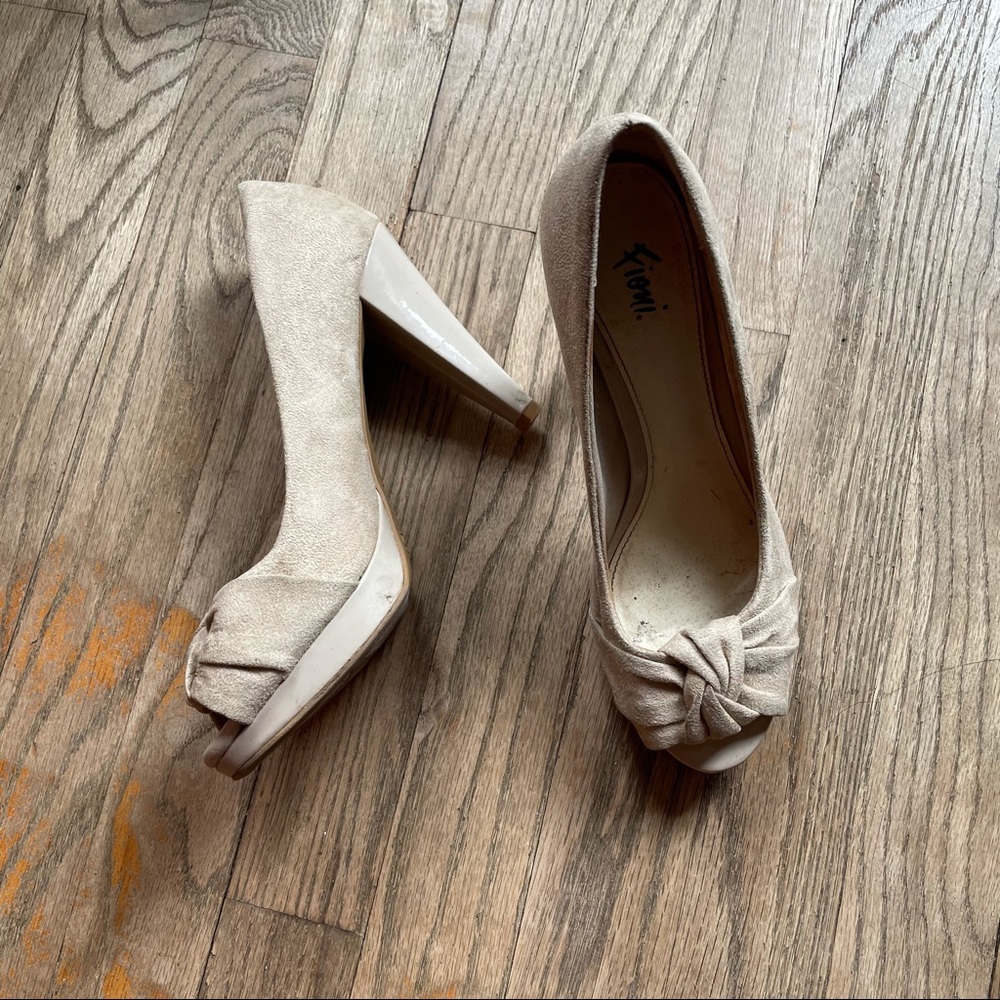FREE - Fioni Nude Pumps
